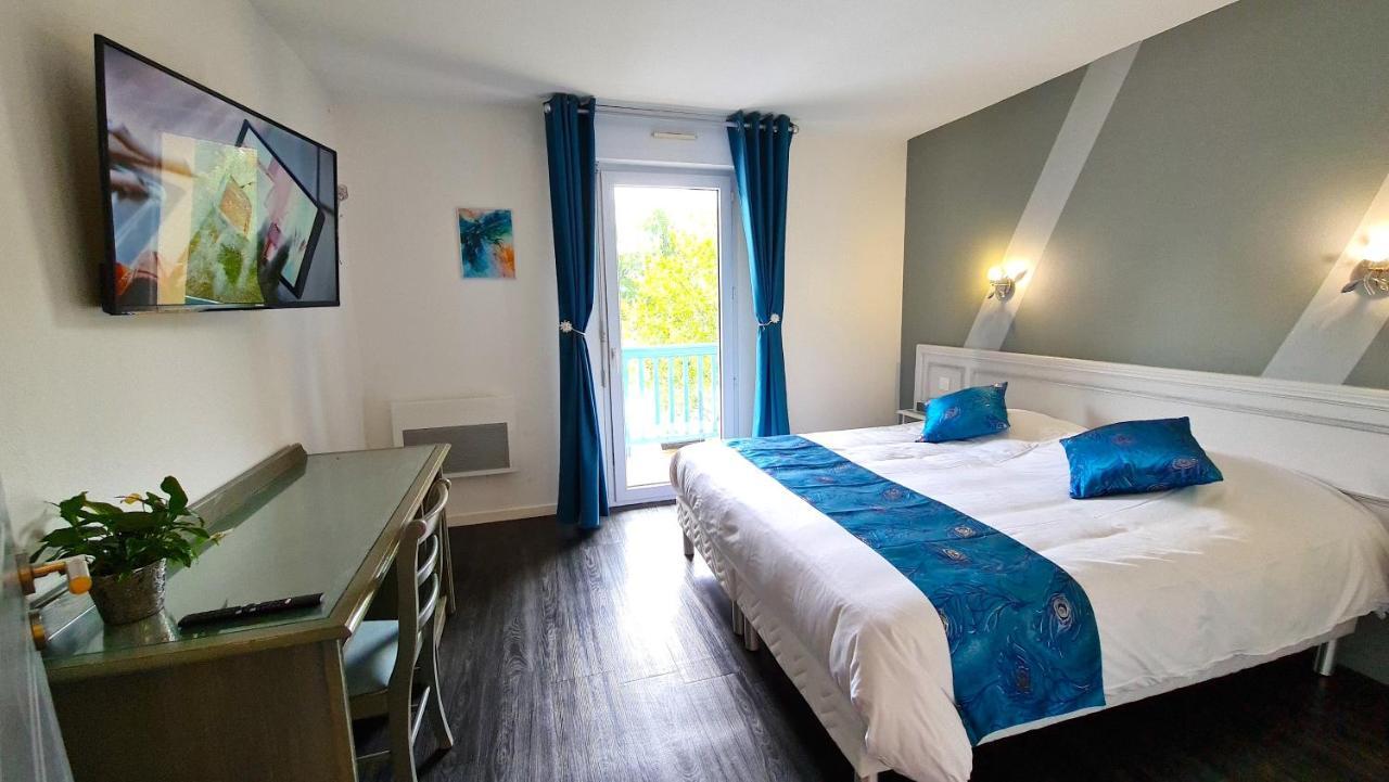 Fasthotel Oloron Hostellerie Du Paon Blanc Lurbe-Saint-Christau Exterior photo